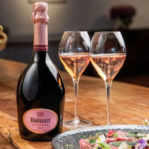 Champagne Ruinart Brut Rosé 750ml